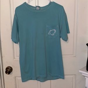 Shelly Cove t shirt size medium